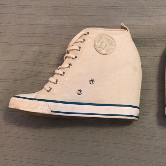 dkny high tops